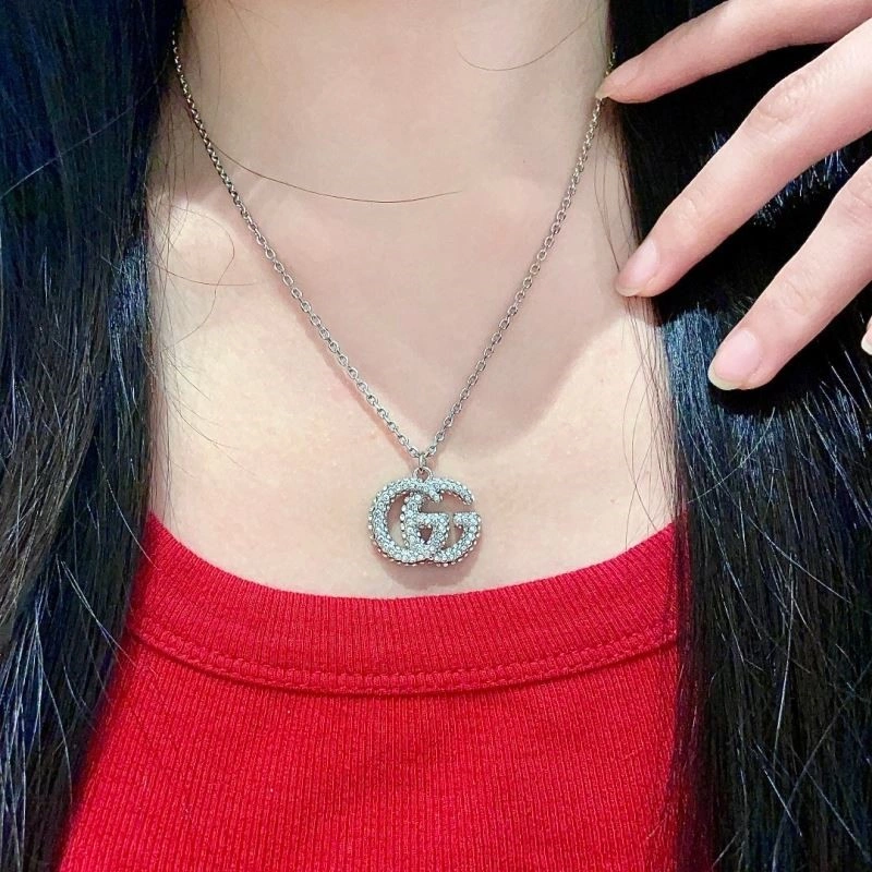 Lightweight Gucci Necklaces 243996