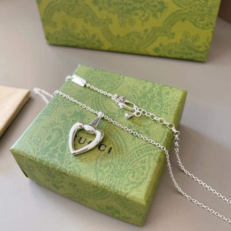 Breathable Gucci Necklaces 243978