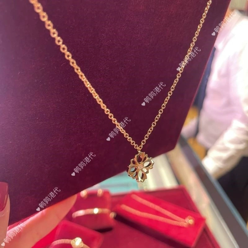 Resilient Gucci Necklaces 243974