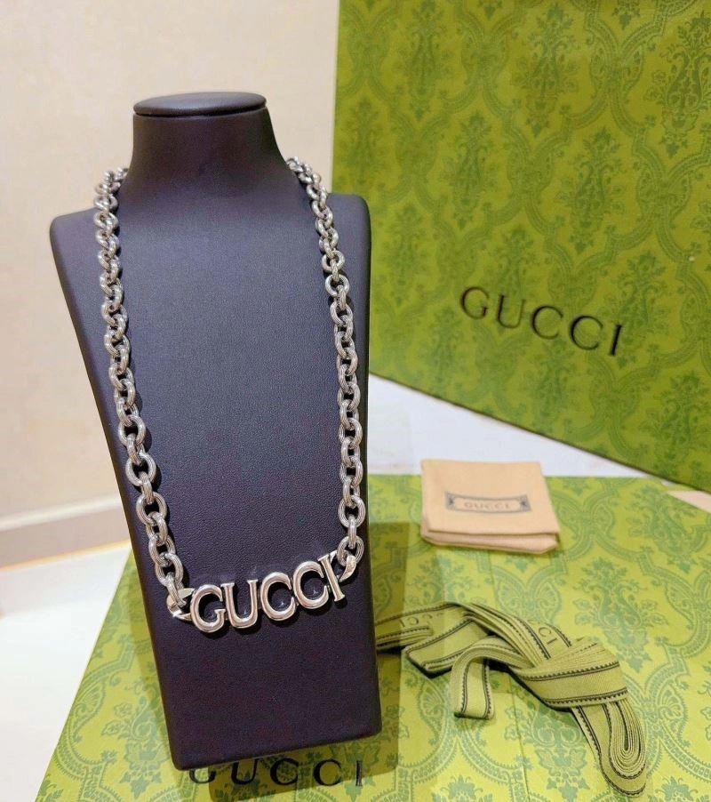 Fashionable Gucci Necklaces 243984