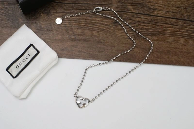 Gucci Necklaces Lightweight 243977