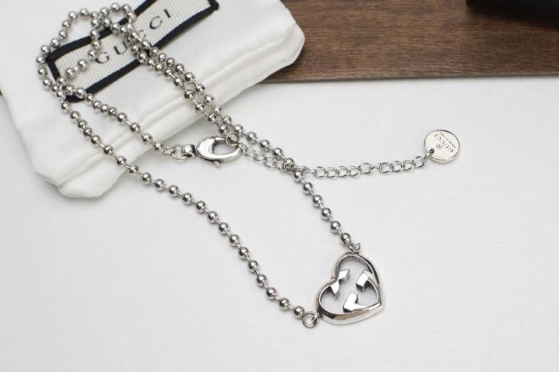 Gucci Necklaces Lightweight 243977