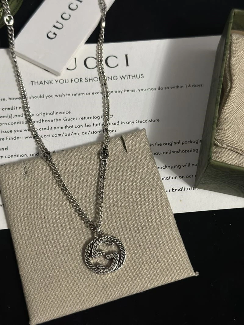 Trendsetting Gucci Necklaces 243944