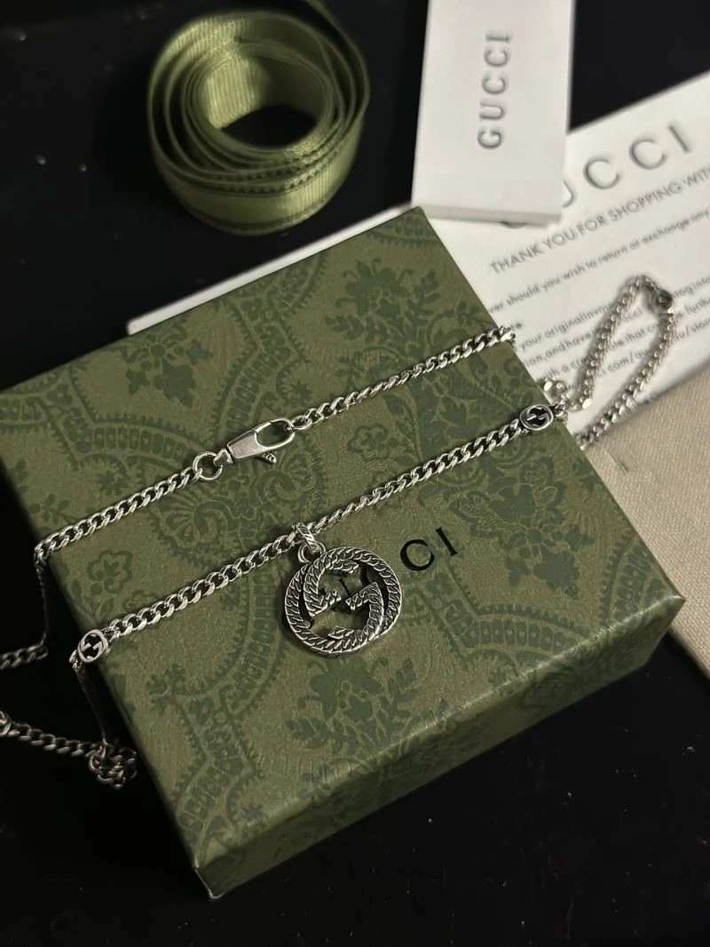 Trendsetting Gucci Necklaces 243944