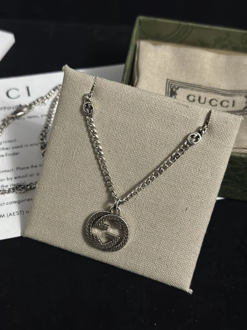 Trendsetting Gucci Necklaces 243944