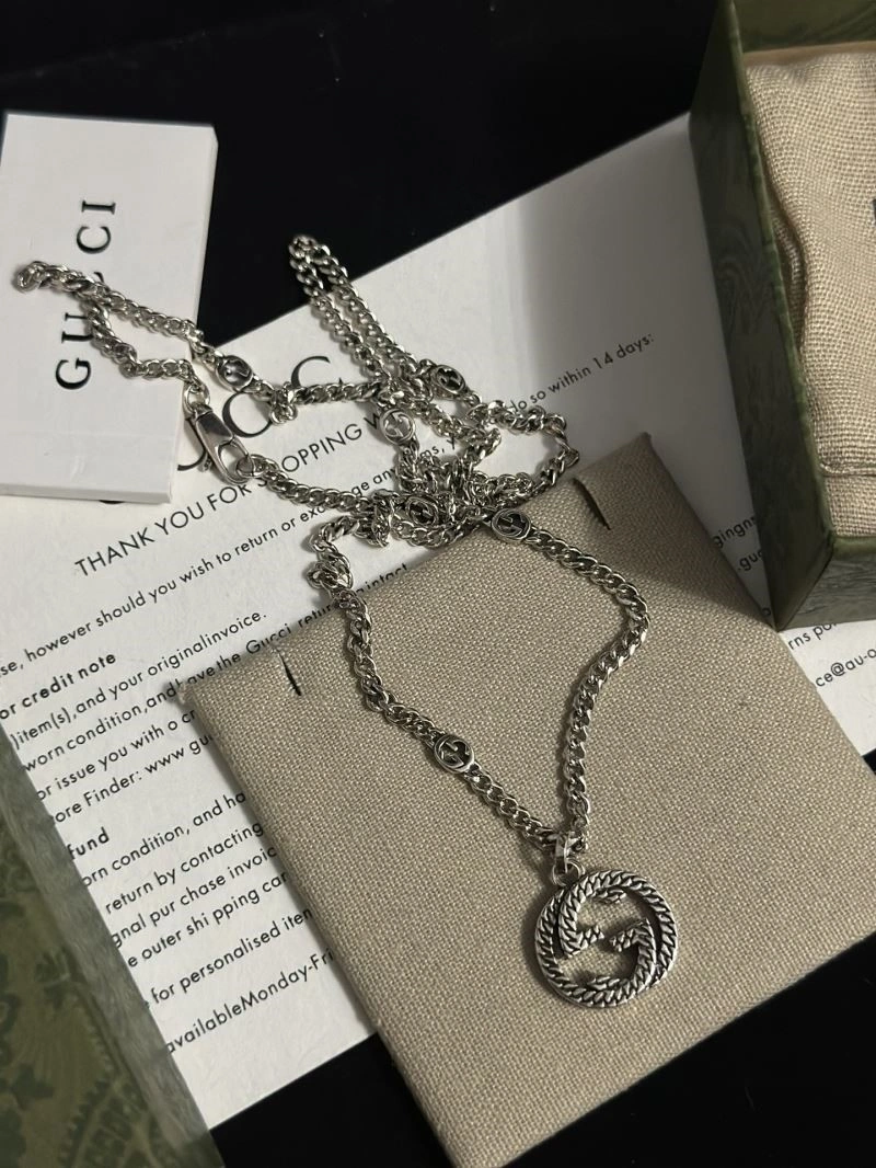 Trendsetting Gucci Necklaces 243944