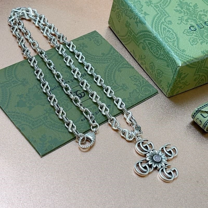 Gucci Necklaces Trendy 243706