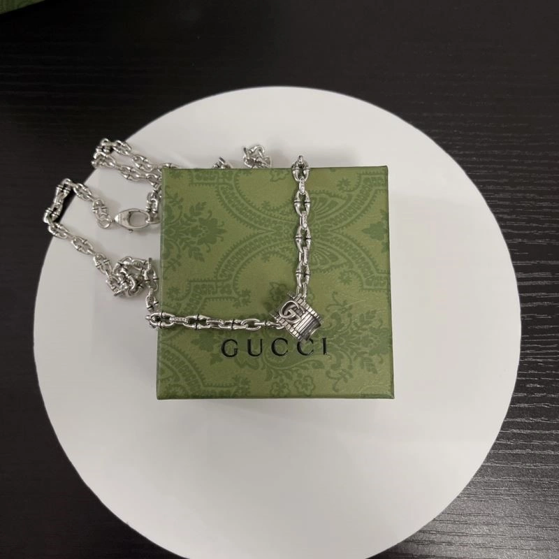 Gucci Necklaces DailyWear 243644