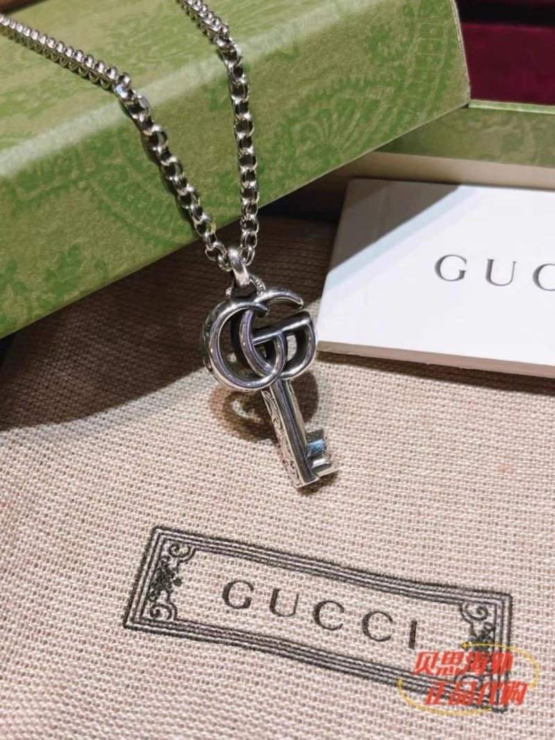 Elegant Gucci Necklaces 243643