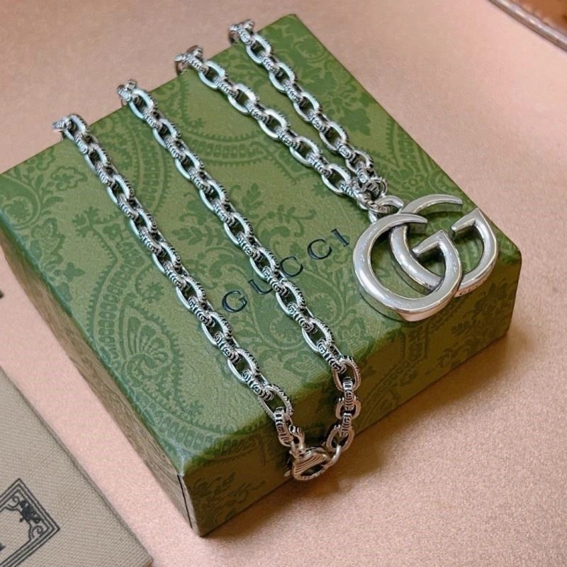 Trendsetting Gucci Necklaces 243668