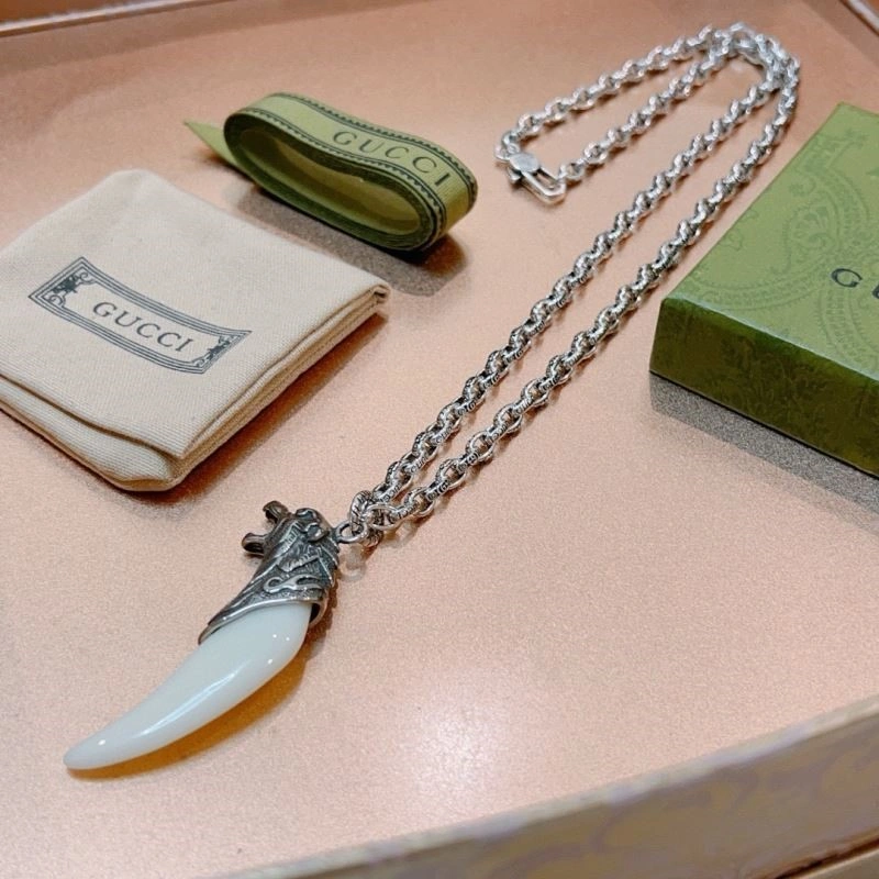 Vibrant Gucci Necklaces 243660