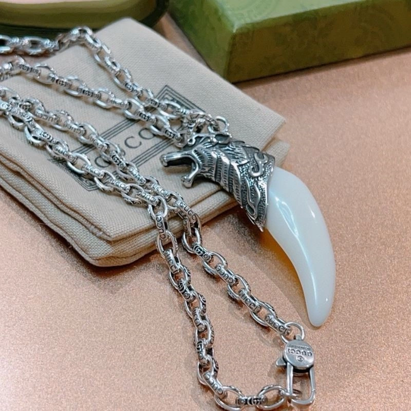 Vibrant Gucci Necklaces 243660