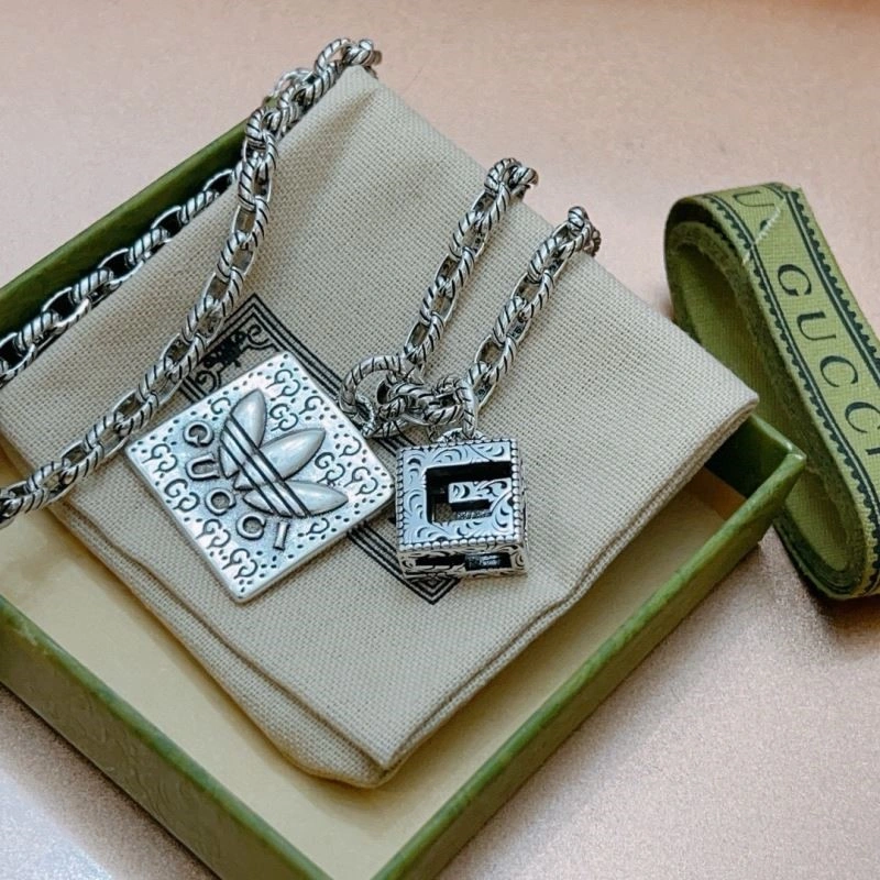 Lightweight Gucci Necklaces 243669