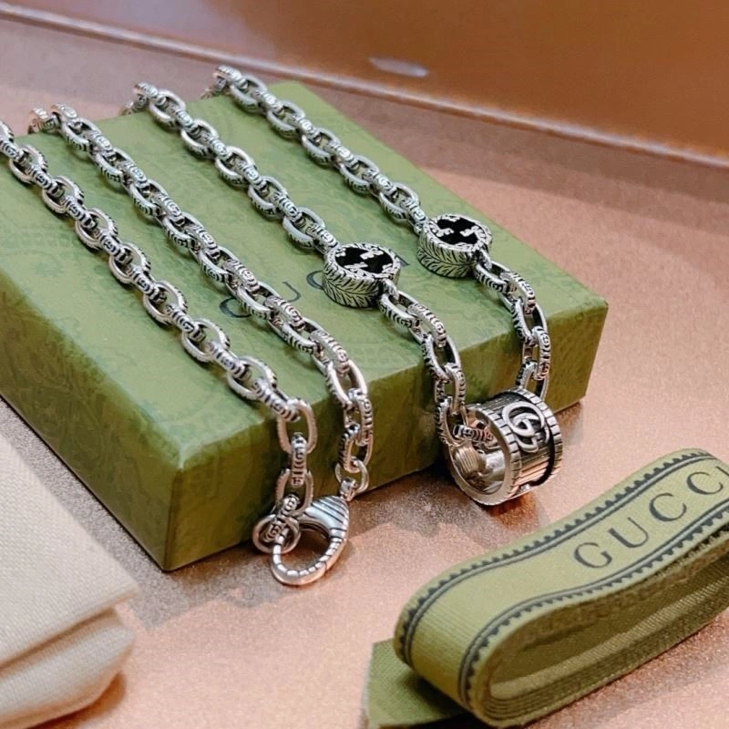 SmoothTexture Gucci Necklaces 243666