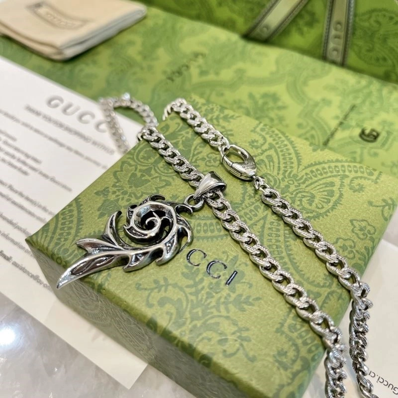 Unisex Gucci Necklaces 243648
