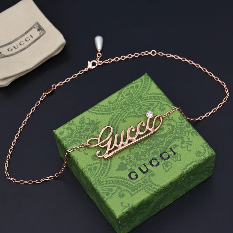 Gucci Necklaces Trendsetting 243612