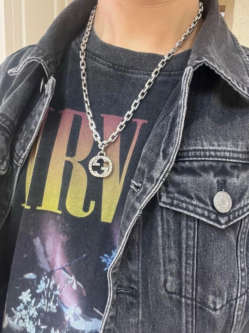 Unisex Gucci Necklaces 243609