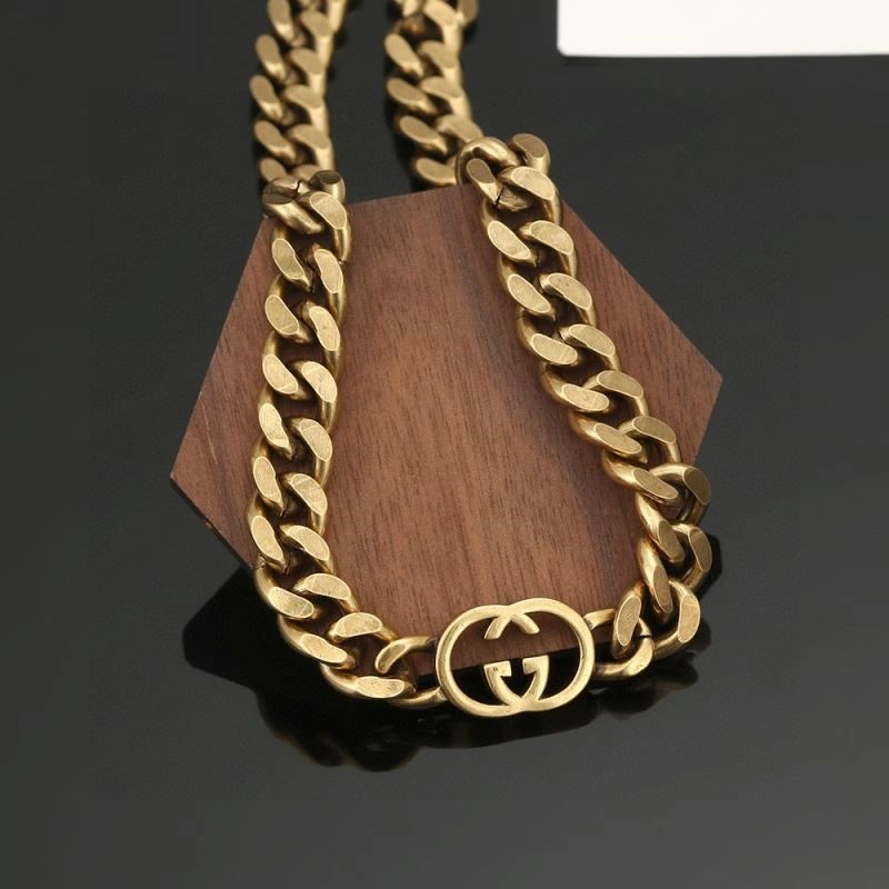 Gucci Necklaces Sleek 243604