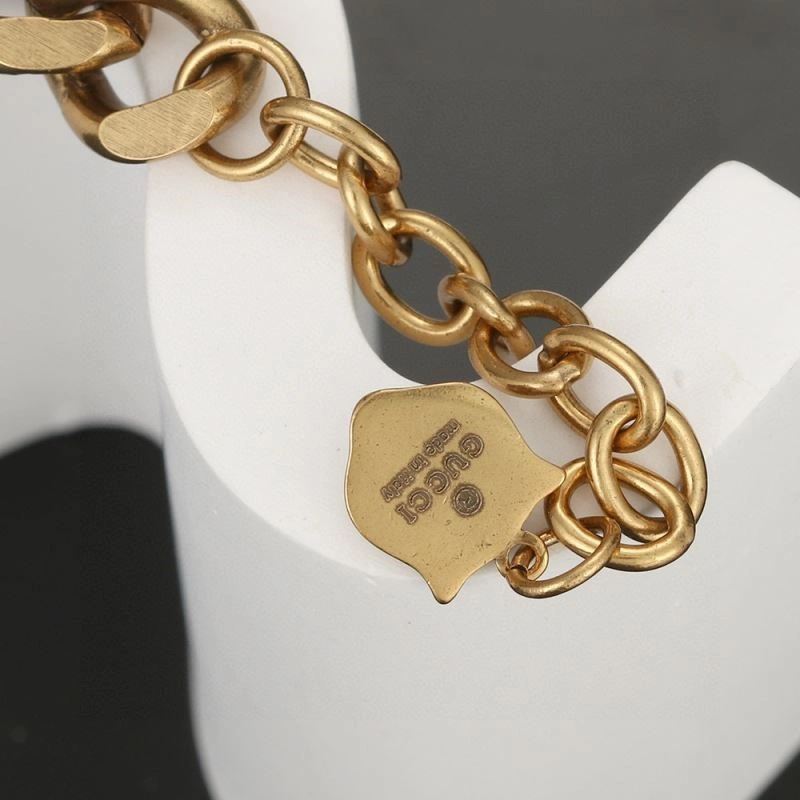 Gucci Necklaces Sleek 243604