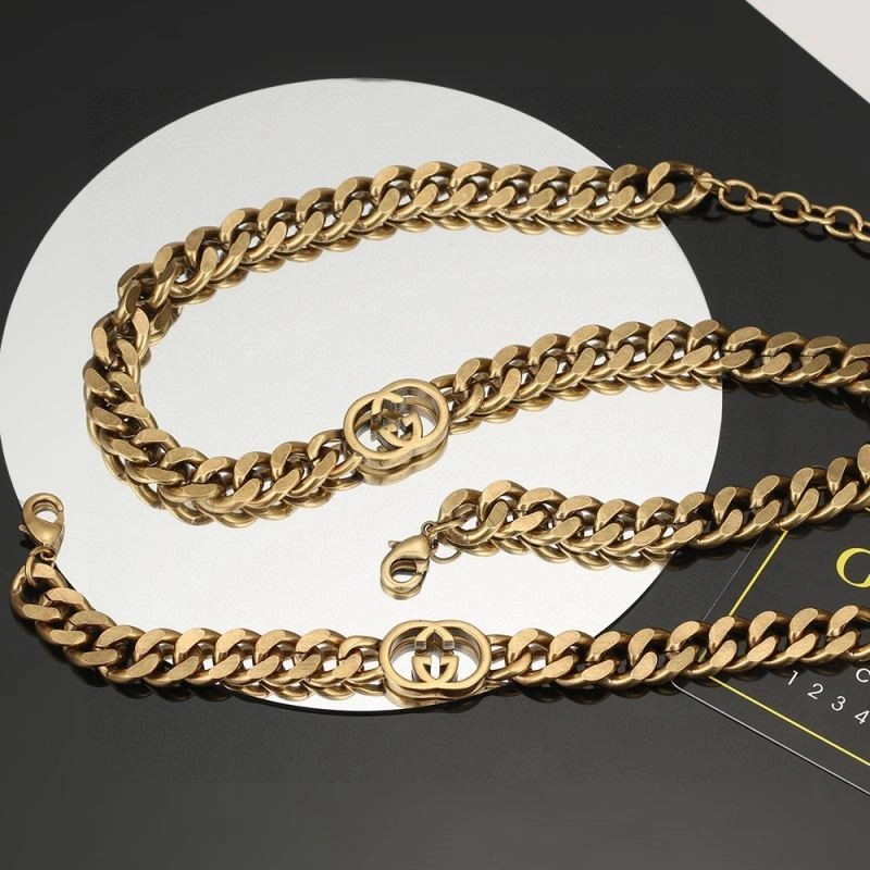 Gucci Necklaces Sleek 243604