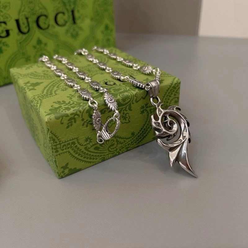 FlexibleFit Gucci Necklaces 243629