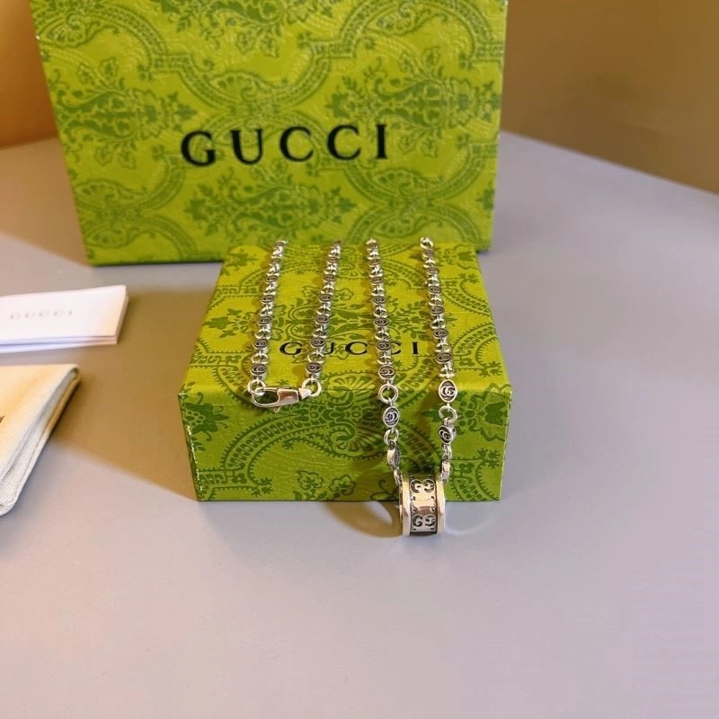 Gucci Necklaces HighQuality 243592