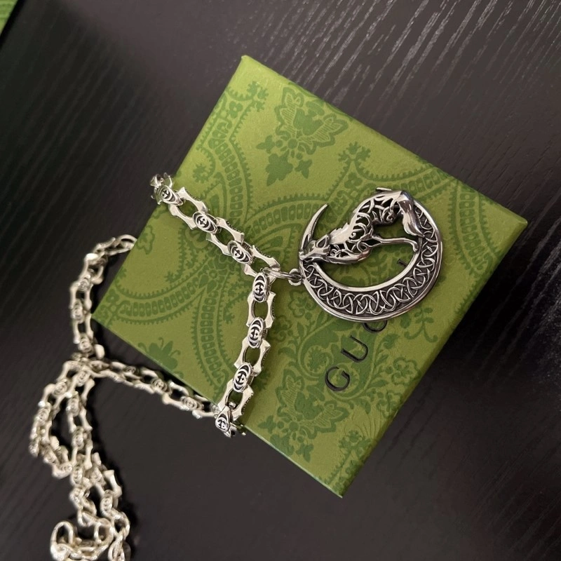Unisex Gucci Necklaces 243583