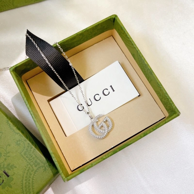 Comfortable Gucci Necklaces 243570