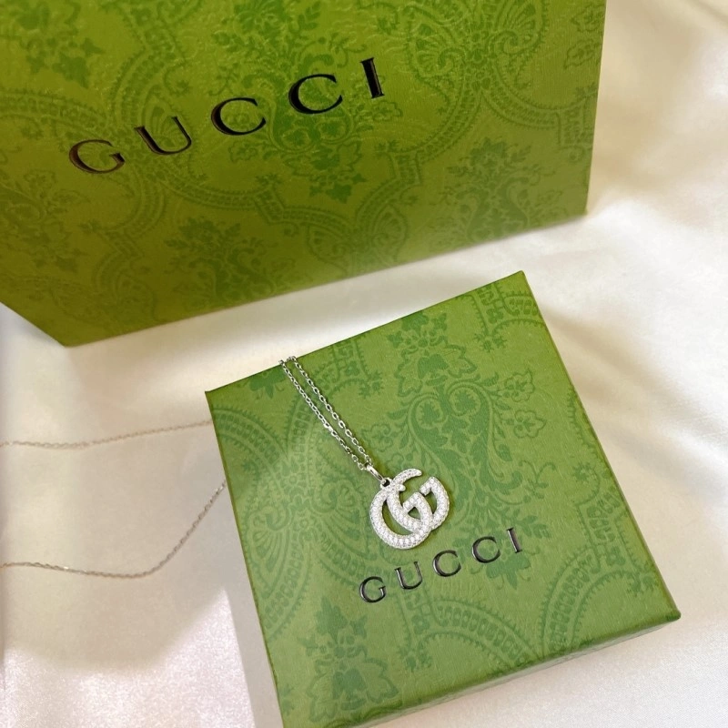 Comfortable Gucci Necklaces 243570