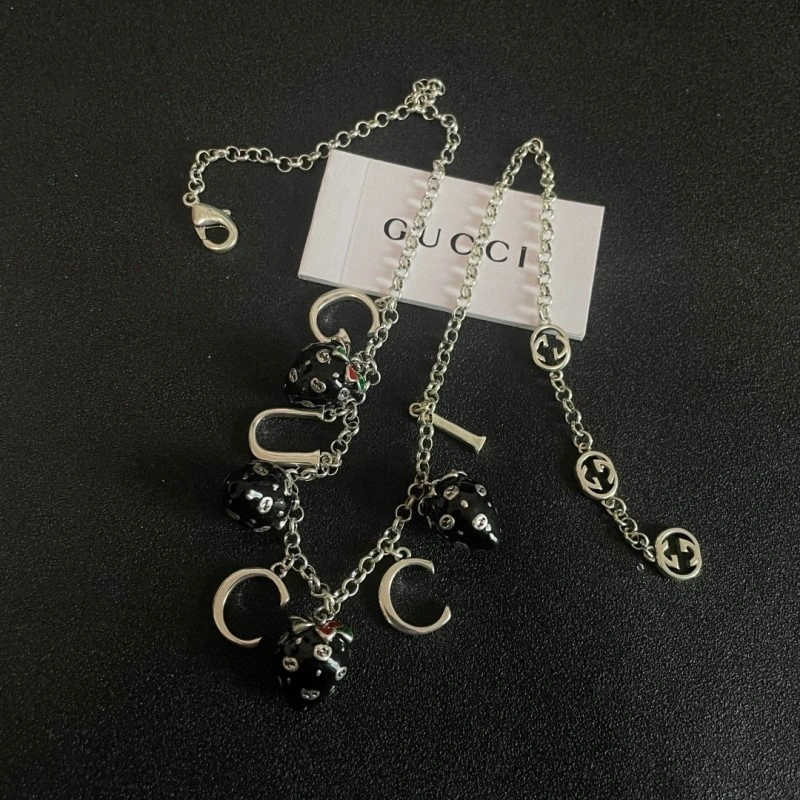 Neat Gucci Necklaces 243587