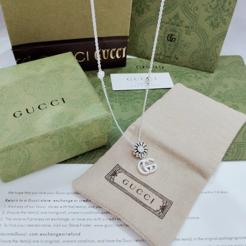 Gucci Necklaces Elegant 243578