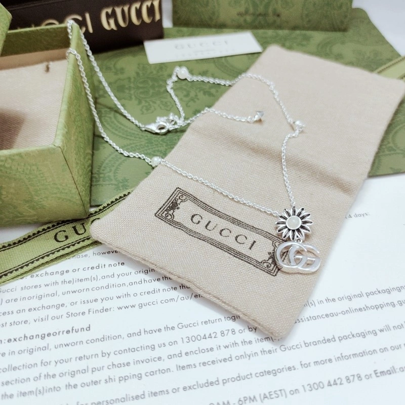 Gucci Necklaces Elegant 243578