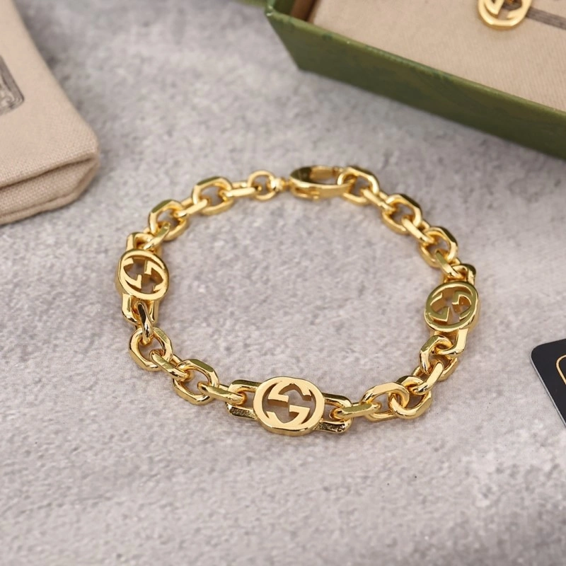 Comfortable Gucci Necklaces 243552
