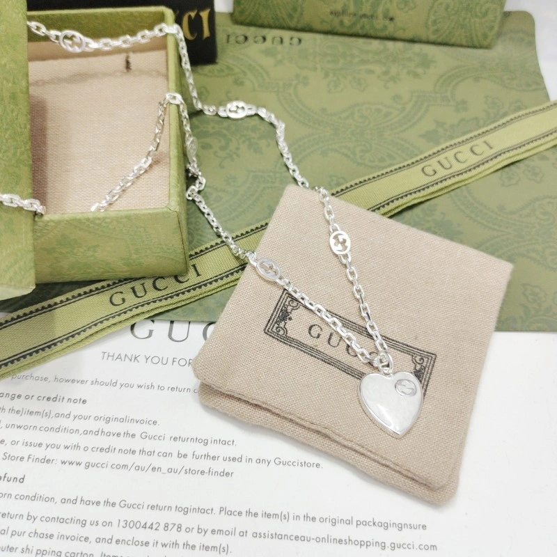 Elegant Gucci Necklaces 243551