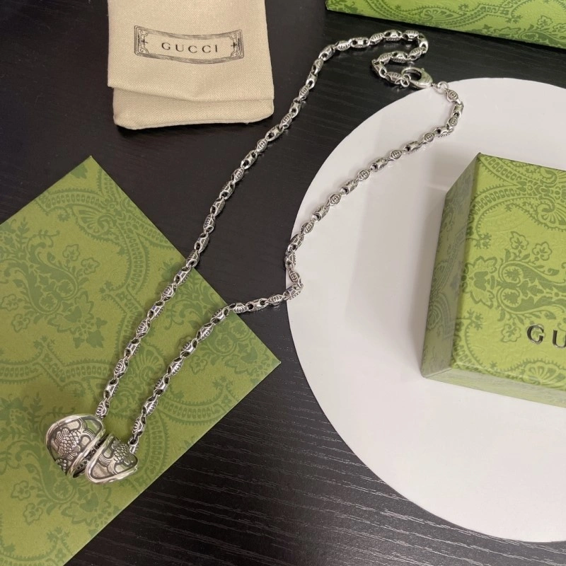 Stylish Gucci Necklaces 243523