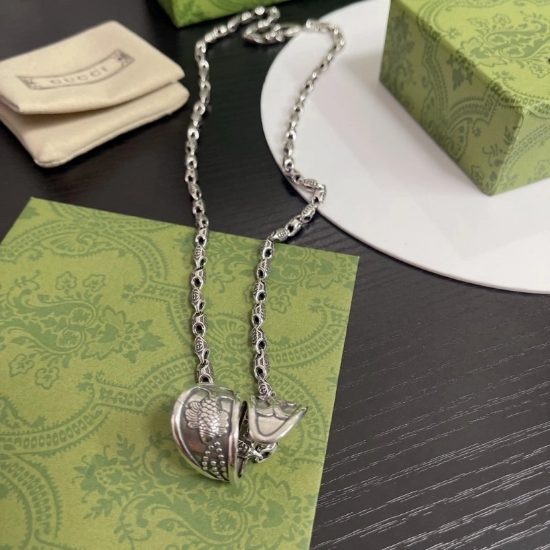 Stylish Gucci Necklaces 243523