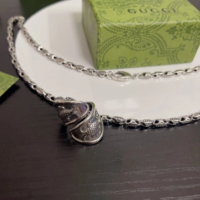 Stylish Gucci Necklaces 243523