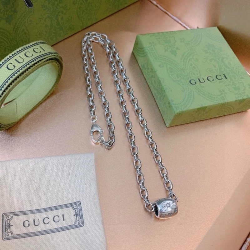 Gucci Necklaces Chic 243545