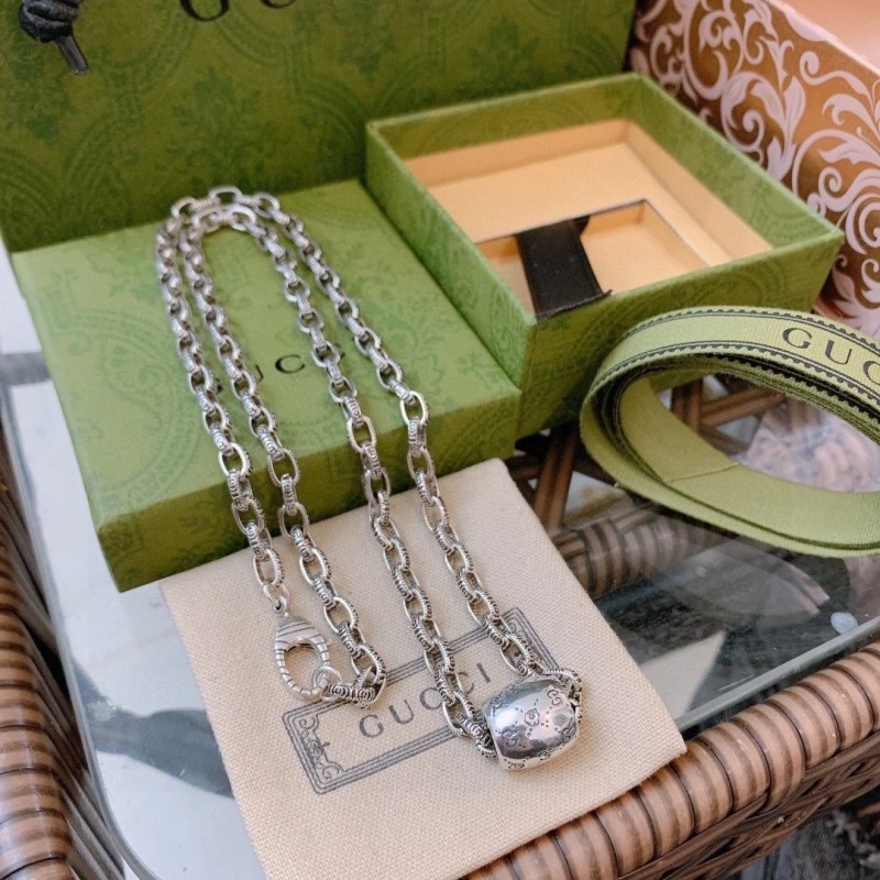 Gucci Necklaces Chic 243545
