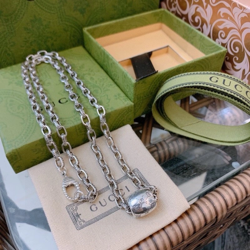 Gucci Necklaces Chic 243545
