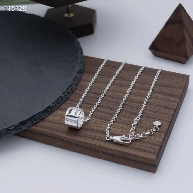 ModernLook Gucci Necklaces 243530