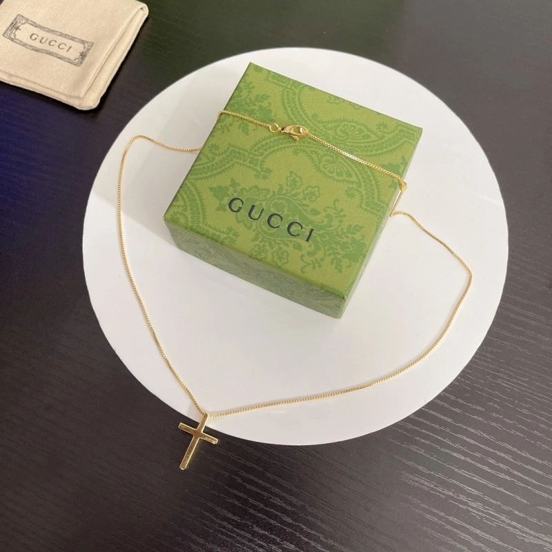 SmoothTexture Gucci Necklaces 243520