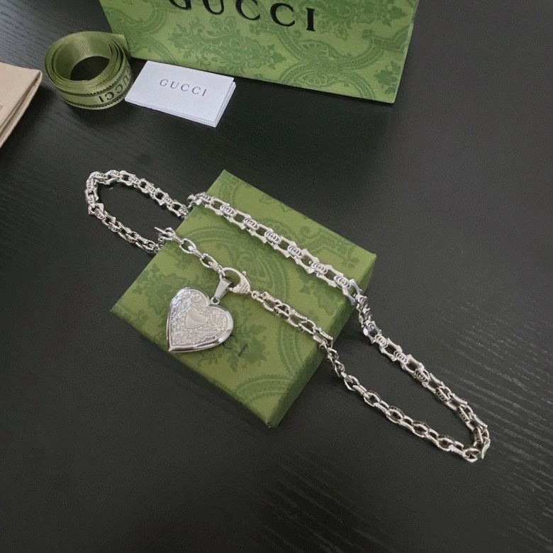 Modern Gucci Necklaces 243511