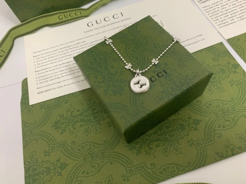 Gucci Necklaces HighQuality 243510