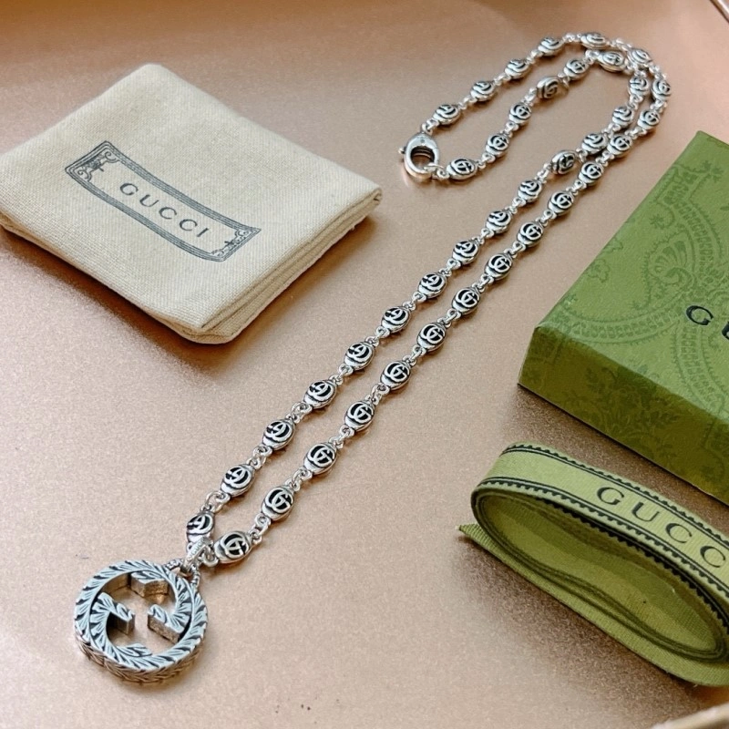 UrbanChic Gucci Necklaces 243155