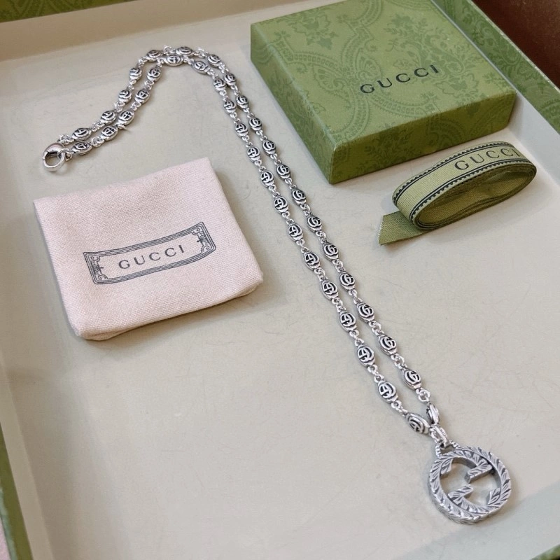 UrbanChic Gucci Necklaces 243155