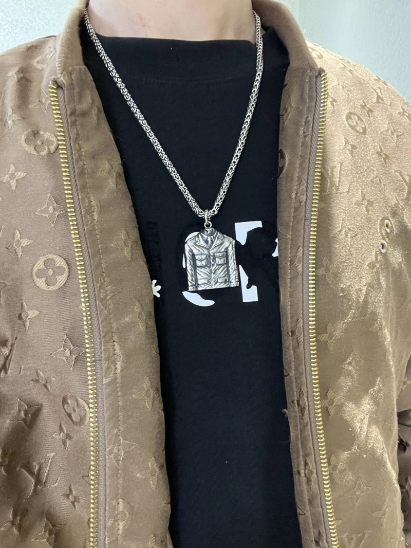 Unisex Gucci Necklaces 243122