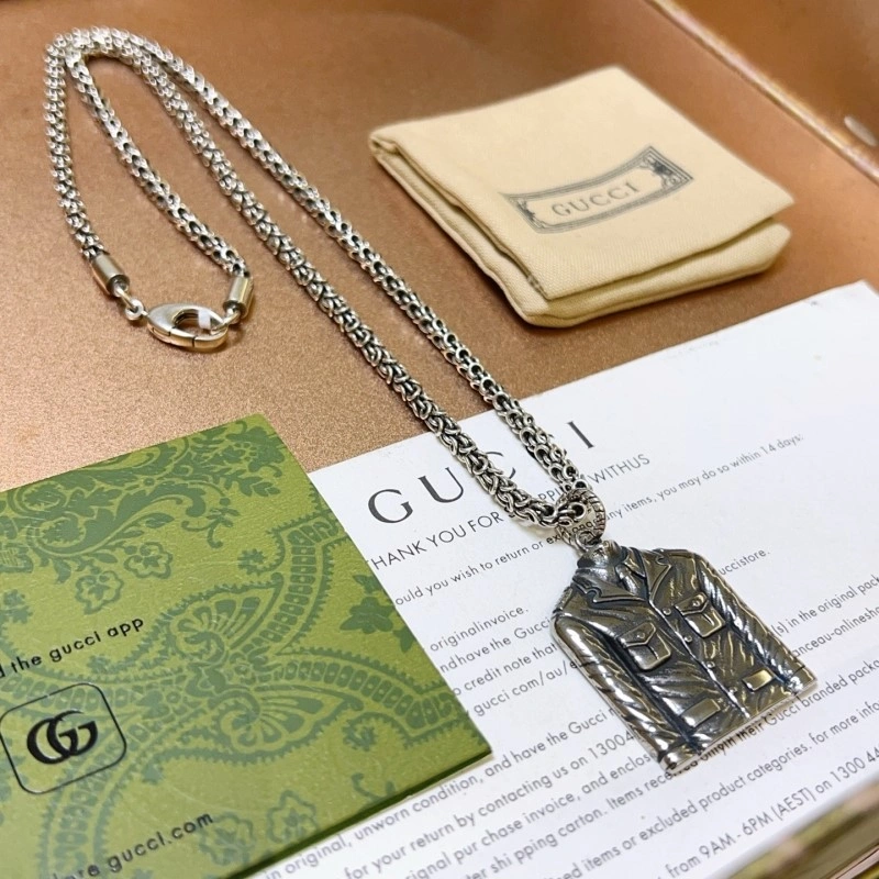 Unisex Gucci Necklaces 243122