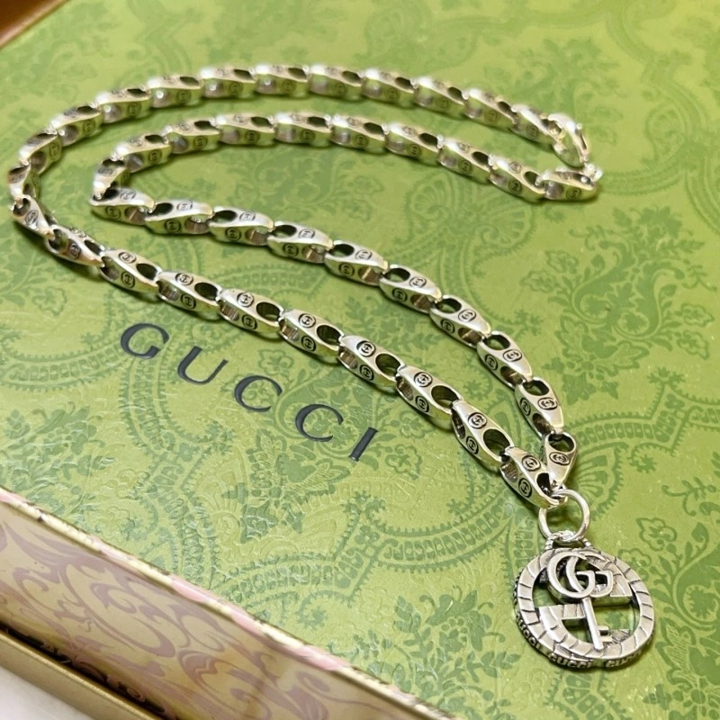 Gucci Necklaces Stylish 243121