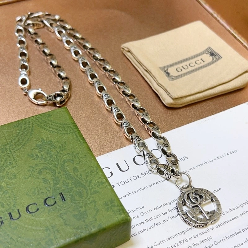 Gucci Necklaces Stylish 243121